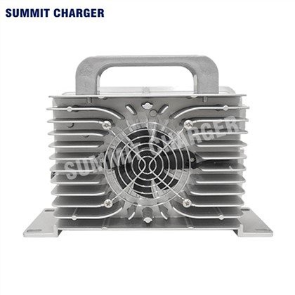 Бортовий зарядний пристрій для електромобіля